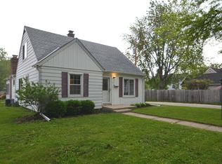 114 Estberg Ave, Waukesha, WI 53186