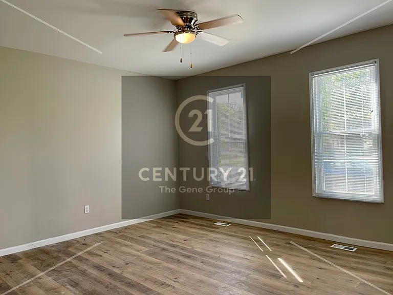319 Wyoming St — Photo 23