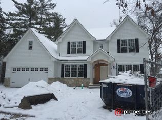 1016 Pleasant Ln, Glenview, IL 60025