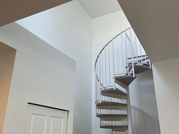 4th image of 4343 Roosevelt Way NE APT 607