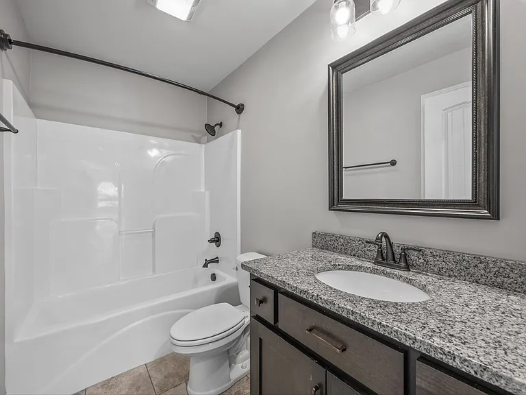17050 Stonegate Dr — Photo 2