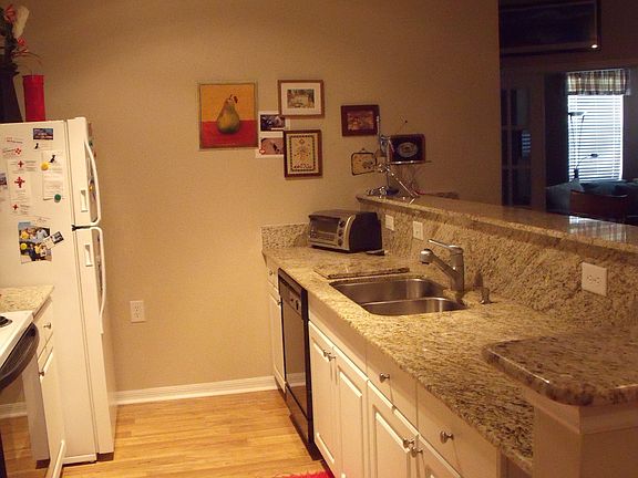 2nd image of 1610 Raena Dr Unit 313