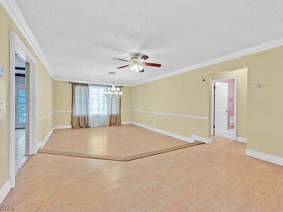 4th image of 3618 Fieldcrest Rd