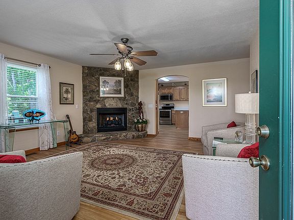 2nd image of 81 Trinity Drive