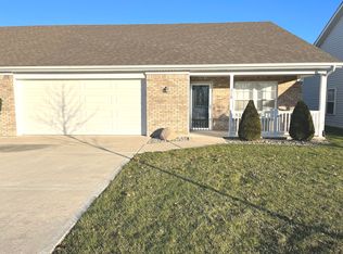 218 N Blue Ribbon Ct, Rushville, IN 46173