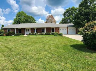 23 Crater Lake Dr, Springfield, IL 62712