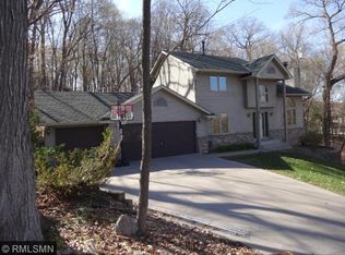 6670 Deerwood Dr, Chanhassen, MN 55317