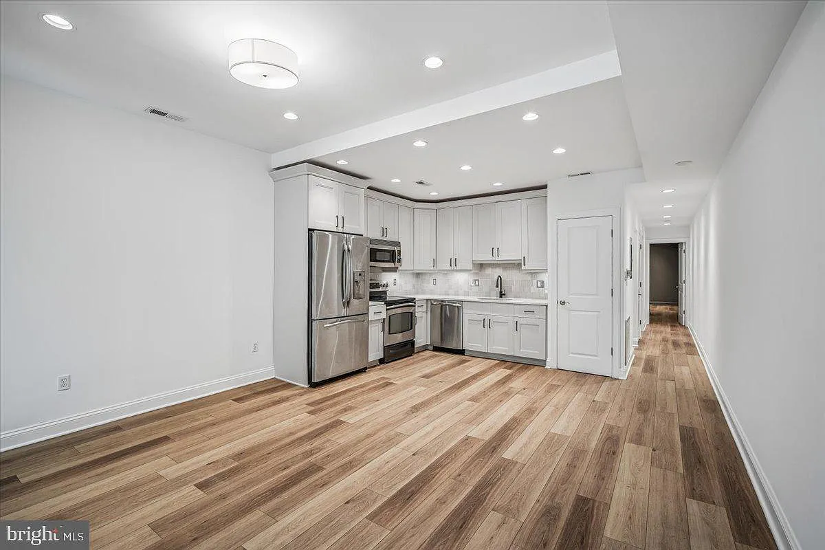 2 bed, 2.0 bath, 773 sqft, $2,650 — Photo 4