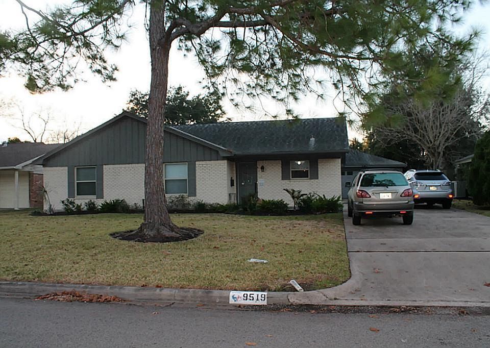 1st image of 9519 Fairdale Ln