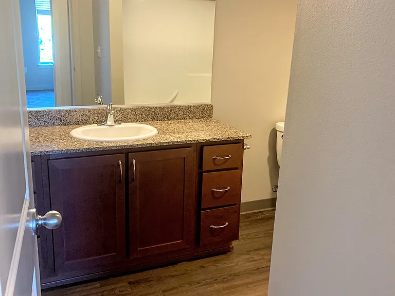 Rock Creek Ridge Apartments — Photo 18