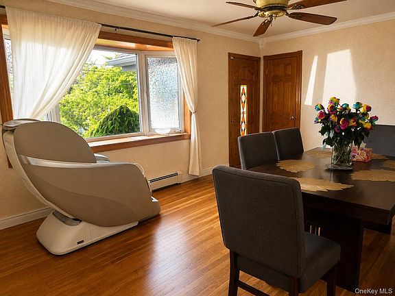 3rd image of 7 Dawes Avenue