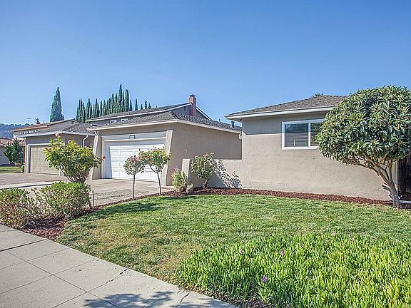 3rd image of 5985 Montalvo Dr