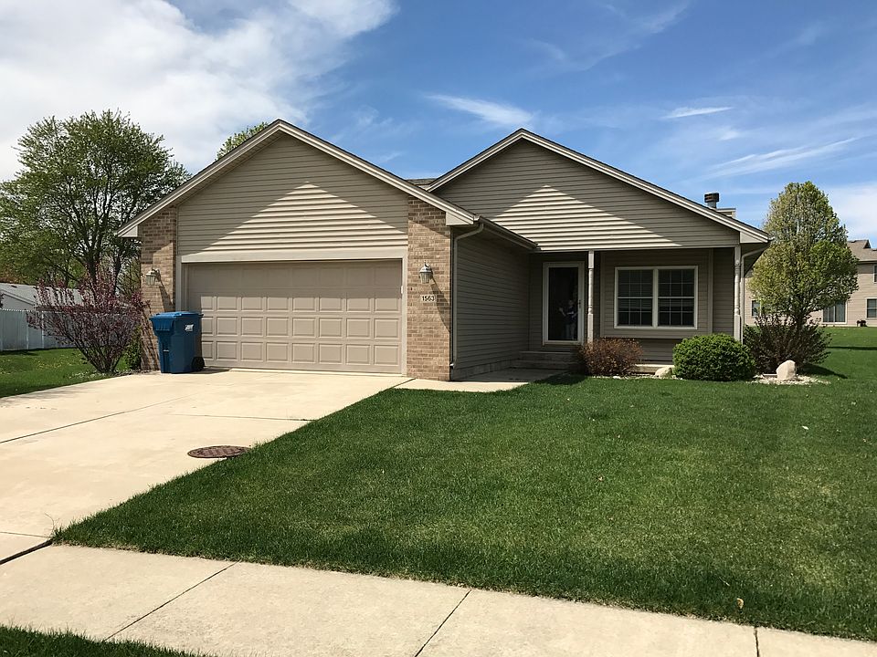 1st image of 1563 Mid Court Dr