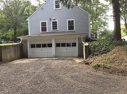 2nd image of 668 Plymouth St