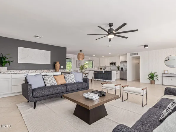 8124 E MITCHELL Drive, Scottsdale, AZ 85251