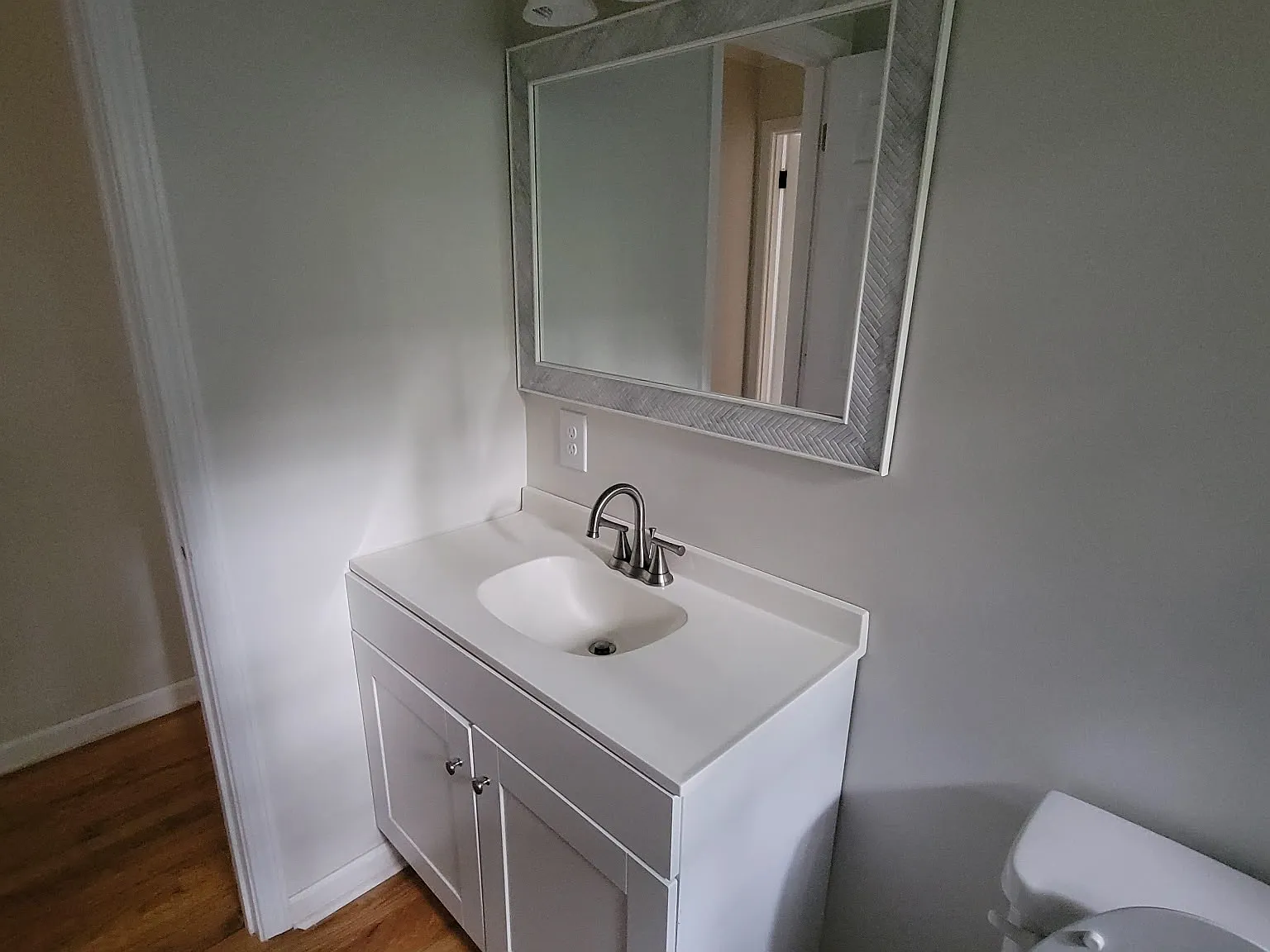 2 bed, 1040 sqft, $1,695 — Photo 4