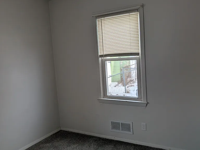 6900 W Oklahoma Ave — Photo 7