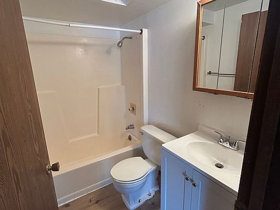 3rd image of 1212 Mosinee Ave #3