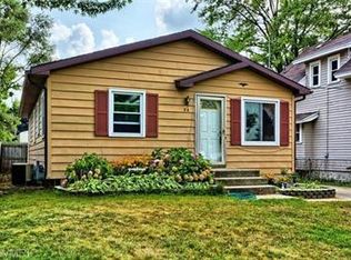 26 34th St SE, Wyoming, MI 49548