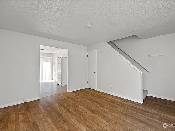 5th image of 2300 9th Avenue SW #C5