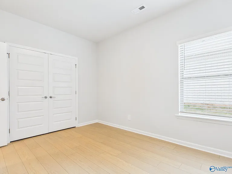 18072 Longleaf Dr — Photo 6
