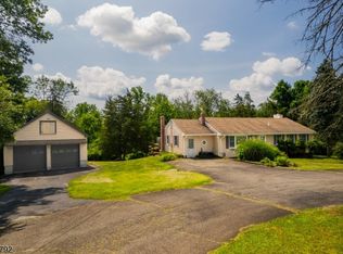 126 Mount Pleasant Rd, Columbia, NJ 07832