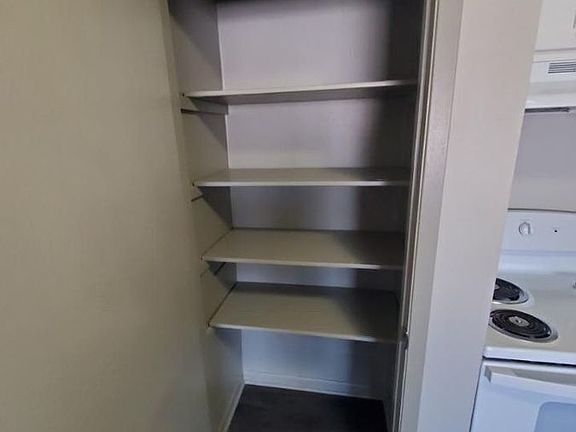 4th image of 235 Ash St #12