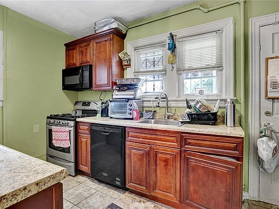 3rd image of 4228 Gunther Ave