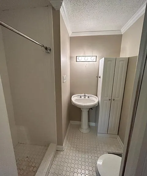 1507 Locust Cir SE — Photo 6