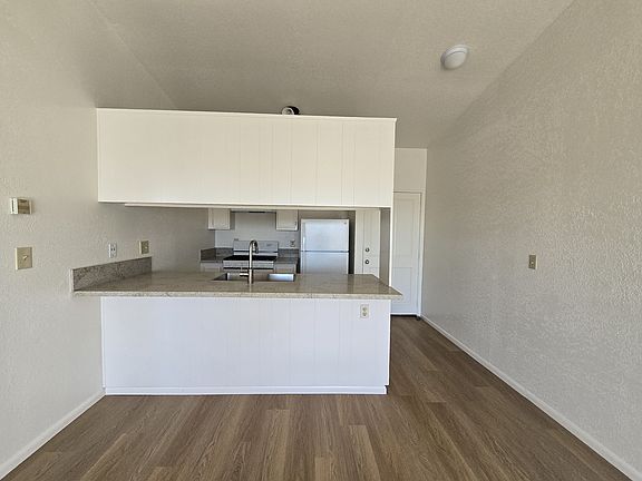 4th image of 2053 Garnet Ave APT 3