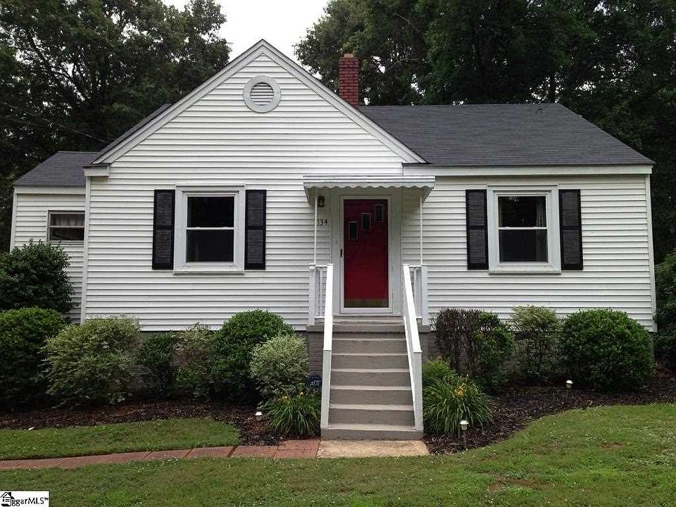 1st image of 134 Woodland Dr #14A