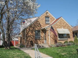 3129 S 17th St, Milwaukee, WI 53215