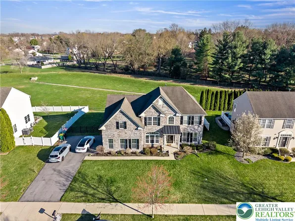 130 Lower Way Rd, Easton, PA 18045