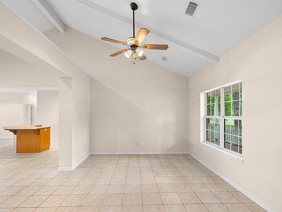 3rd image of 1000 Reese Ln