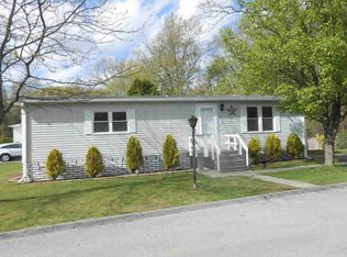 5 Short Ln, Hyde Park, NY 12538