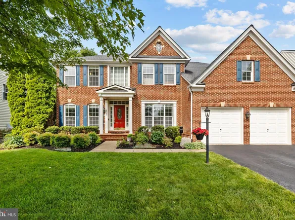 5680 Caribbean Ct, Haymarket, VA 20169