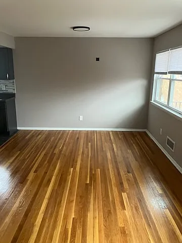 218 Kipp Ave — Photo 6