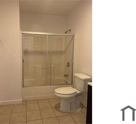 2nd image of 928 W 83rd St #6