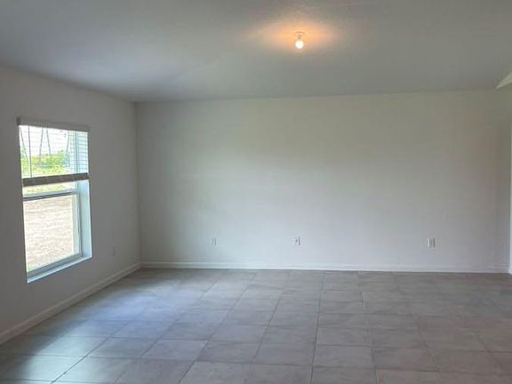 2nd image of 793 Worlington Ln