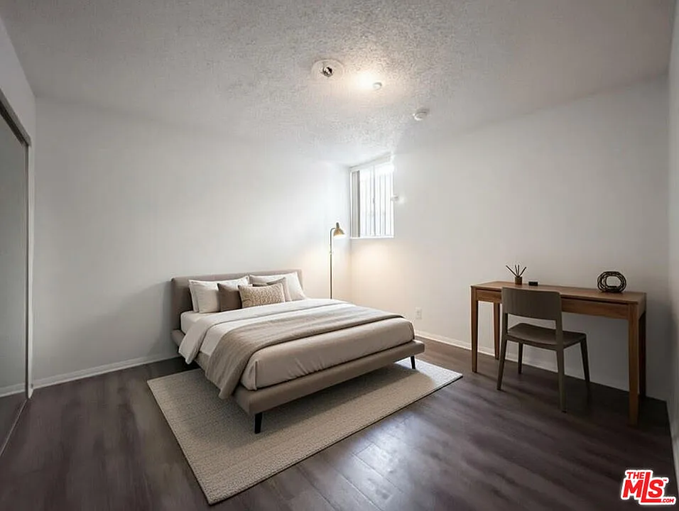 2 bed, 1.0 bath, 700 sqft, $2,150 — Photo 3