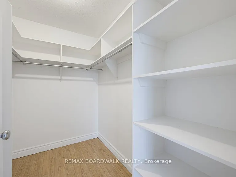 250 Brittany Dr #207 — Photo 16
