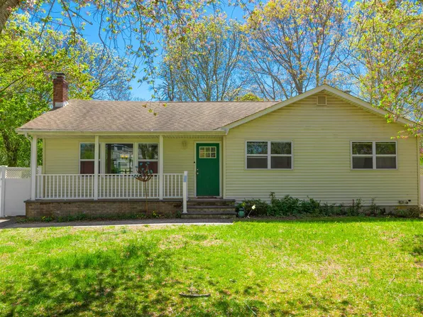 72 Tipton Drive E, Shirley, NY 11967