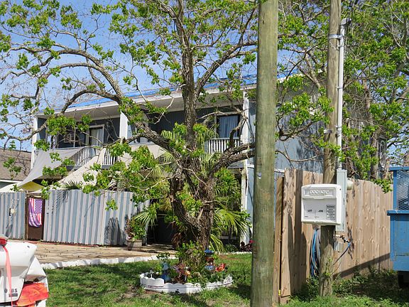 2nd image of 546 N Lakeshore Dr #A