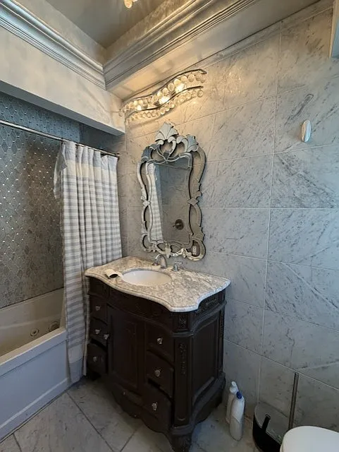 2 bed, 1.5 bath, $3,000 — Photo 3