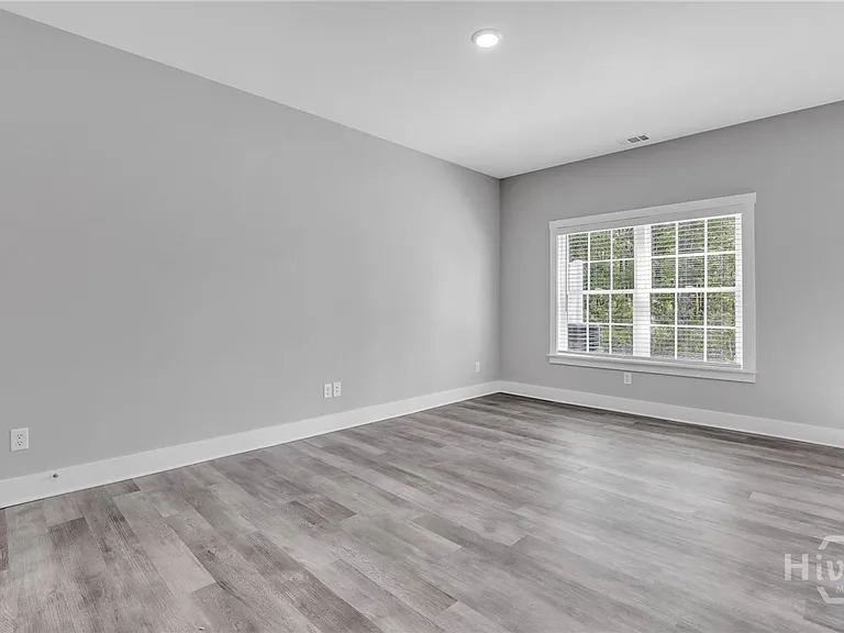 105 Sherwood Ct #1 — Photo 8