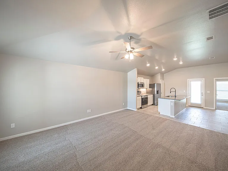 6722 Rio Bravo St — Photo 2