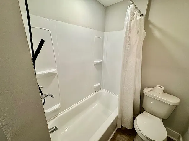 2020 Corning Ave #1 — Photo 10