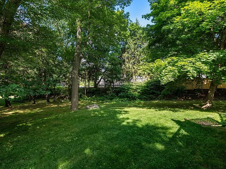 31 Florence Rd #31 — Photo 33