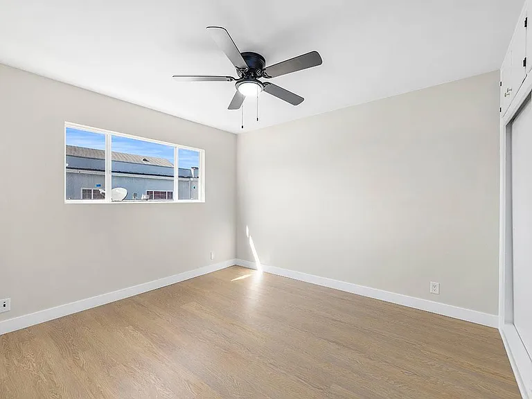 3020 E 3rd St #9 — Photo 9