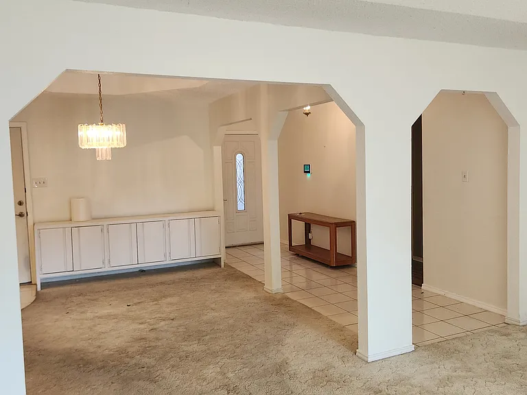 1922 Pheasant Dr — Photo 5